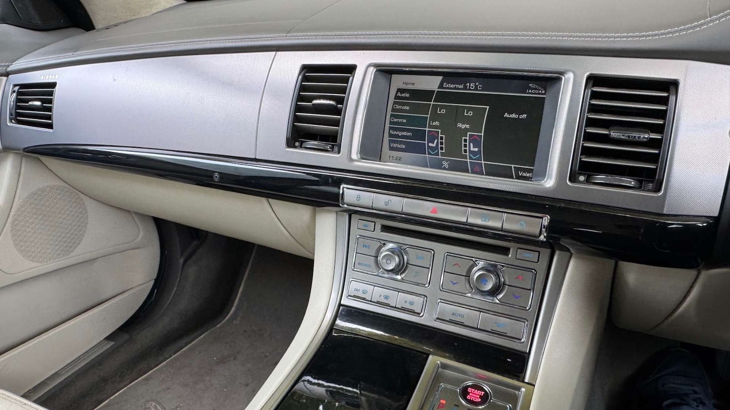 Used Jaguar XF 2010 for sale - 76527419: Photo 23