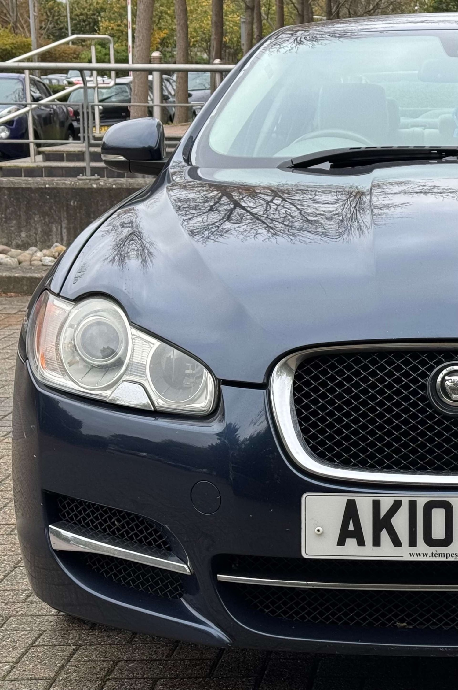Used Jaguar XF 2010 for sale - 76527419: Photo 3