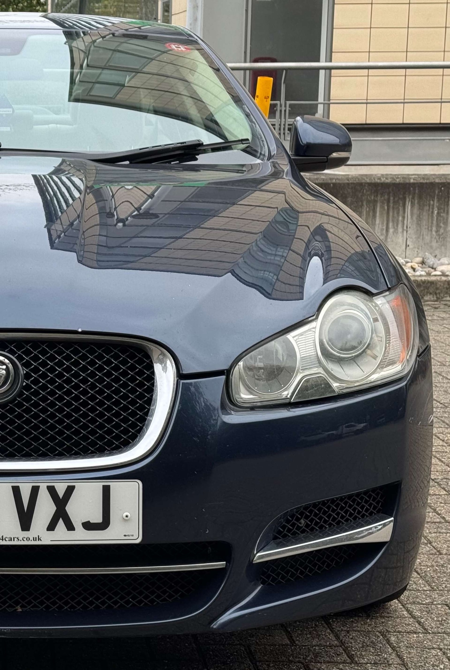 Used Jaguar XF 2010 for sale - 76527419: Photo 4