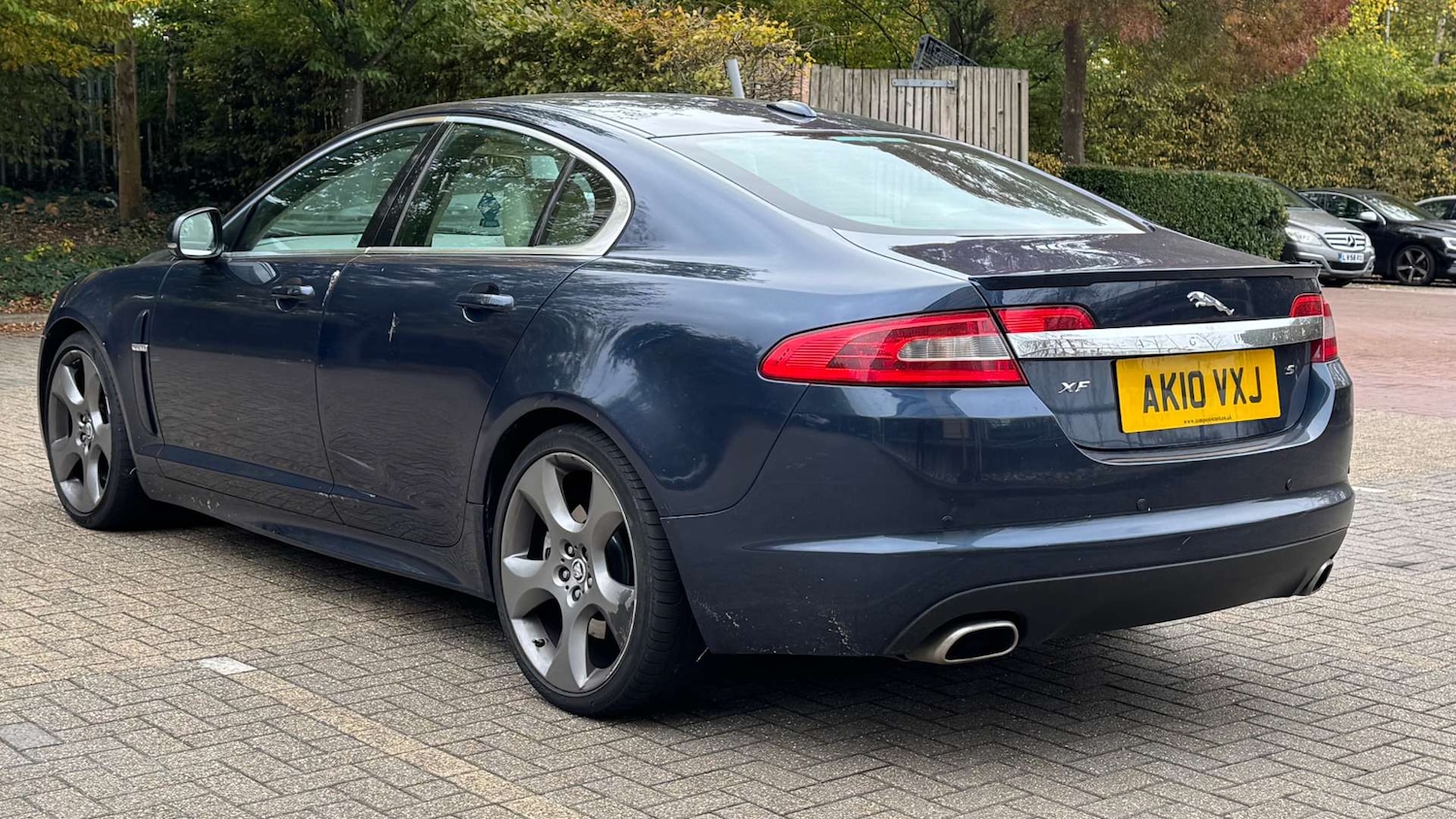 Used Jaguar XF 2010 for sale - 76527419: Photo 5