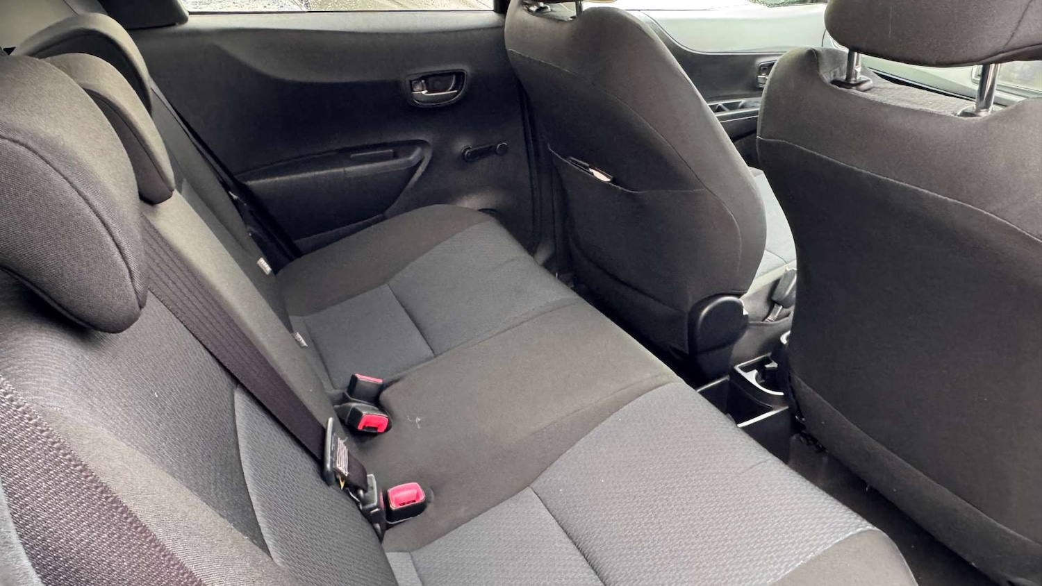 Used Toyota Yaris 2013 for sale - 77303967: Photo 11