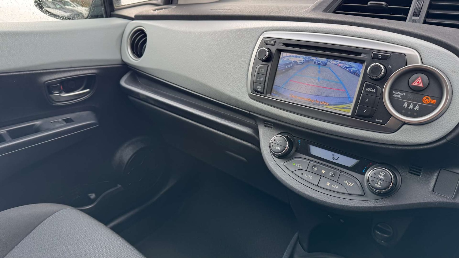 Used Toyota Yaris 2013 for sale - 77303967: Photo 13