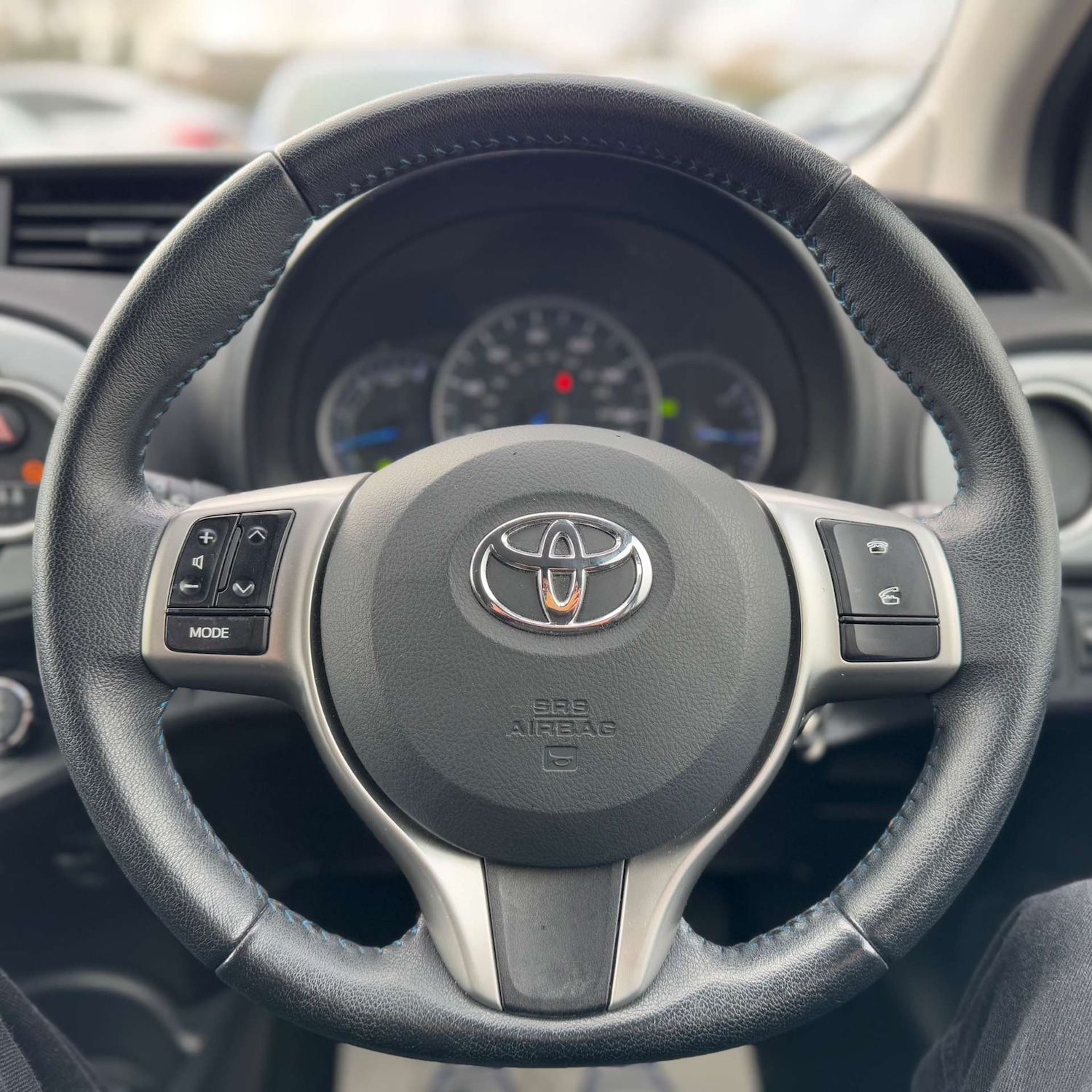 Used Toyota Yaris 2013 for sale - 77303967: Photo 32