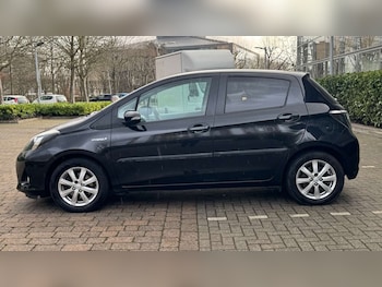 Used Toyota Yaris 2013 for sale - 77303967: Photo