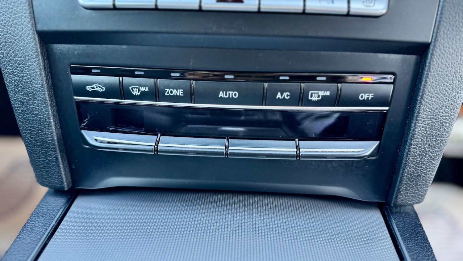 Used Mercedes-Benz E Class 2016 for sale - 78145492: Photo 22