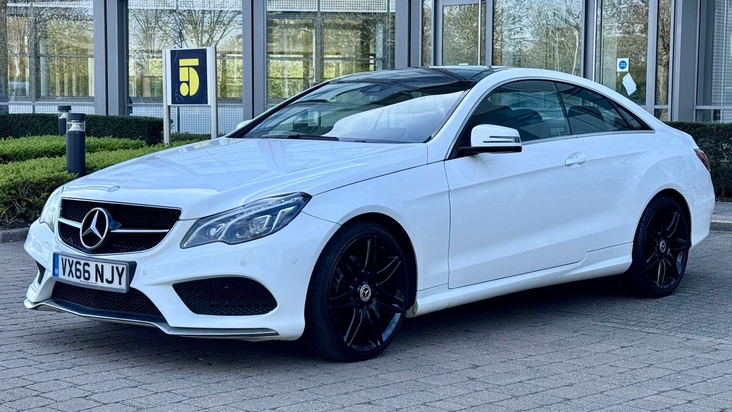 Used Mercedes-Benz E Class 2016 for sale - 78145492: Photo 5