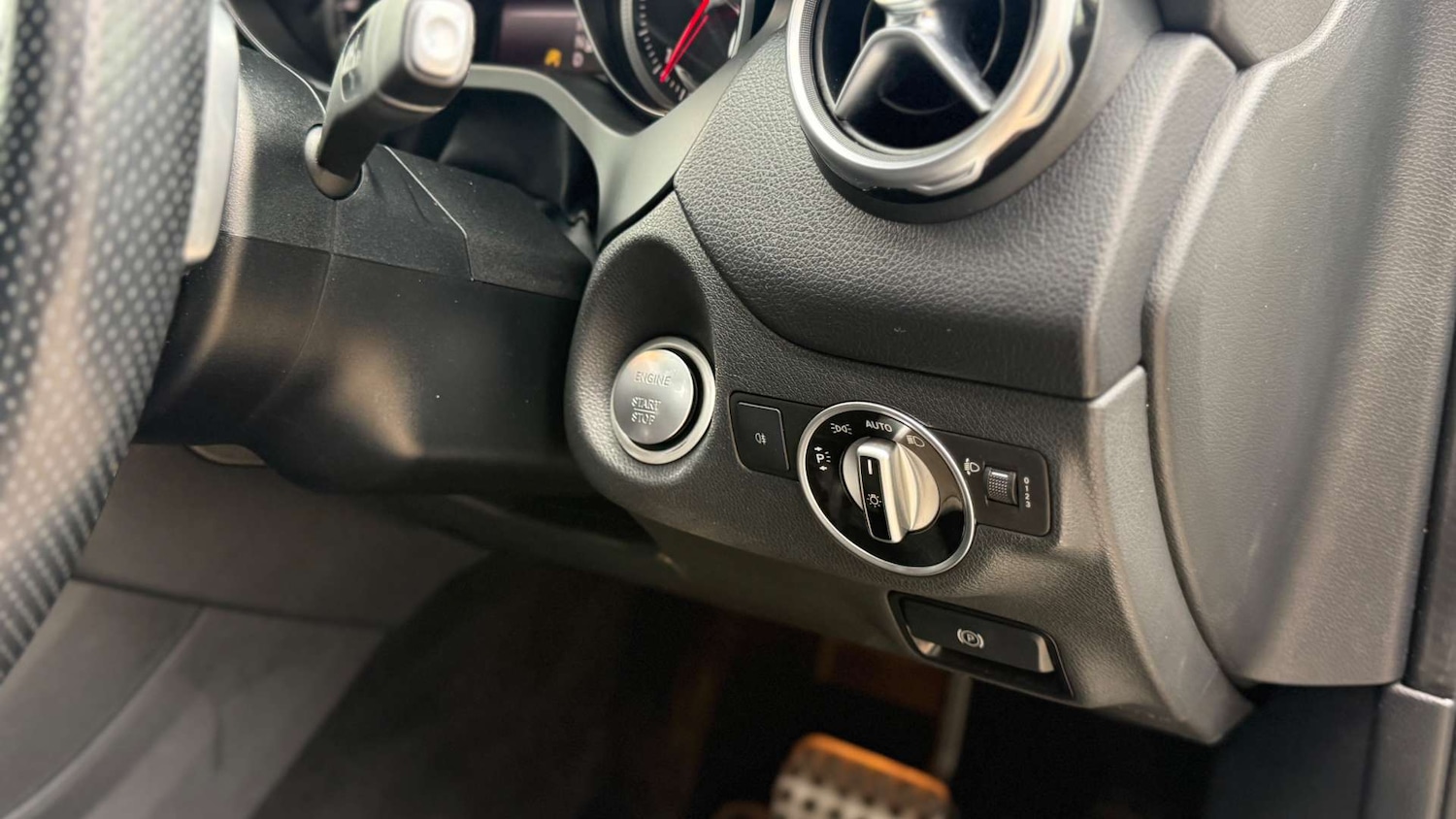 Used Mercedes-Benz GLA 2017 for sale - 77594796: Photo 38