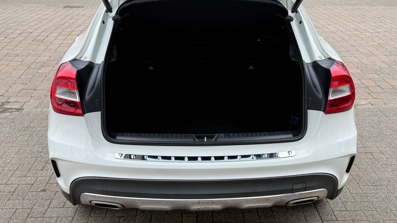 Used Mercedes-Benz GLA 2017 for sale - 77594796: Photo 44