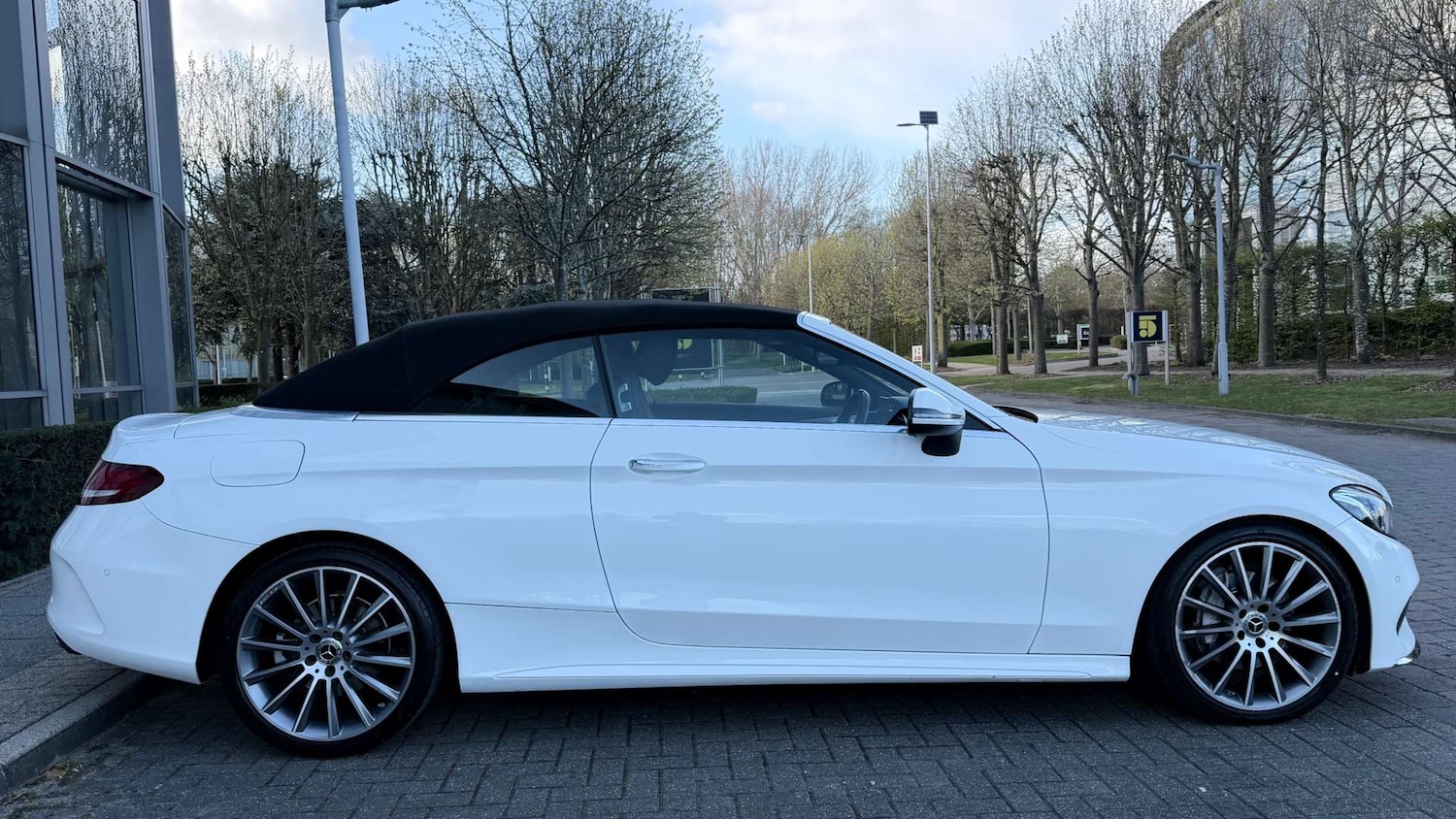 Used Mercedes-Benz C Class 2017 for sale - 78056695: Photo 25