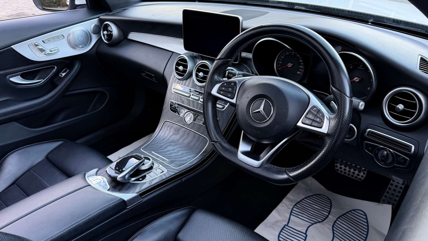 Used Mercedes-Benz C Class 2017 for sale - 78056695: Photo 3