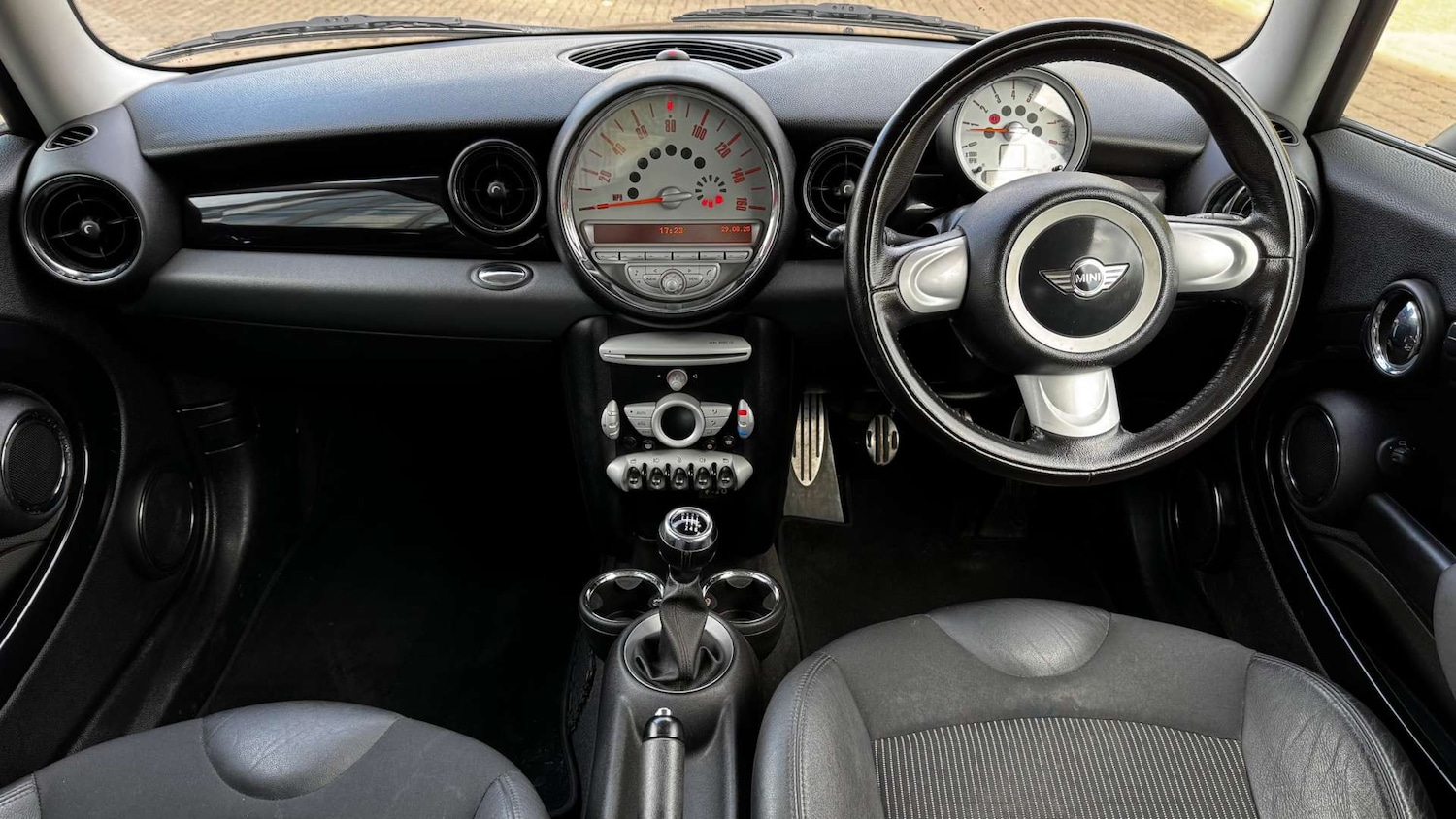 Used MINI Hatch 2010 for sale - 76395525: Photo 21