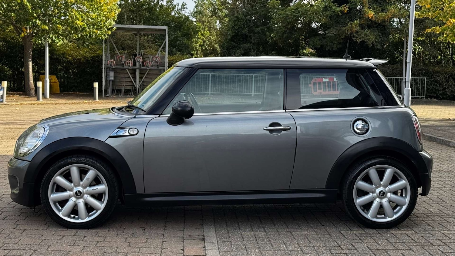 Used MINI Hatch 2010 for sale - 76395525: Photo 4