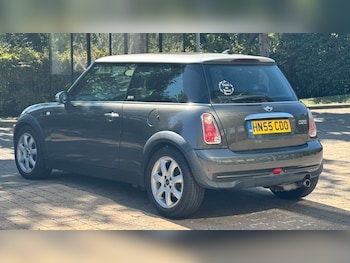Used MINI Hatch 2005 for sale - 75713573: Photo