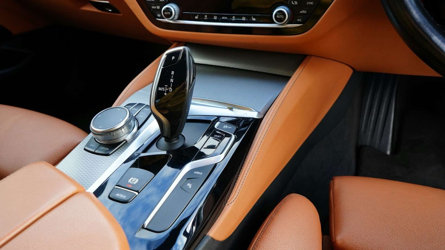 Used BMW 5 Series 2018 for sale - 77606778: Photo 5