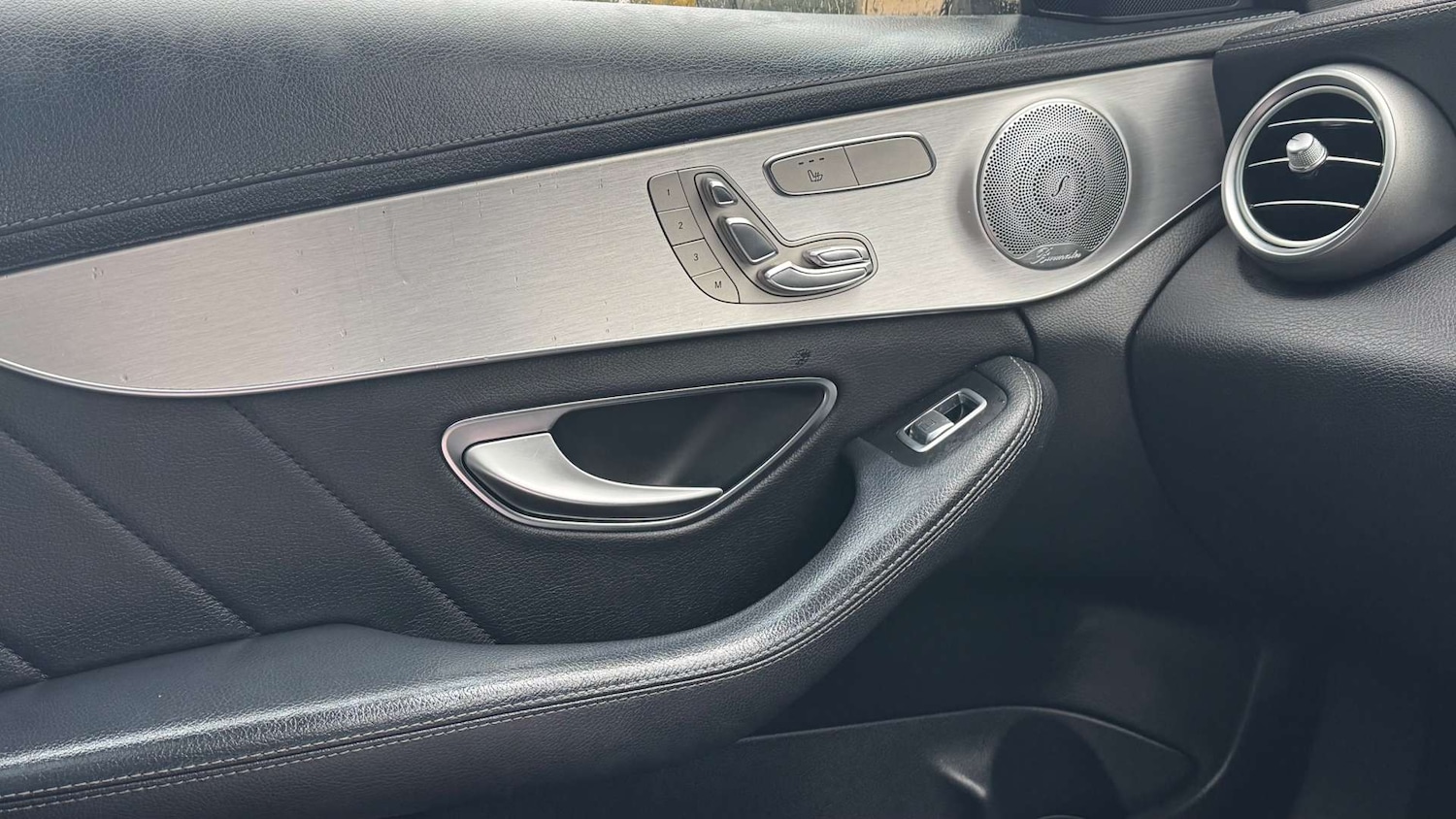 Used Mercedes-Benz C Class 2016 for sale - 76407046: Photo 34