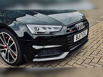 Used Audi A4 2017 for sale - 76354245: Photo