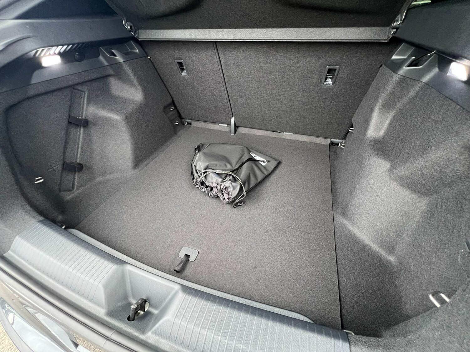 Used Cupra Tavascan 2025 for sale - 76766181: Photo 36