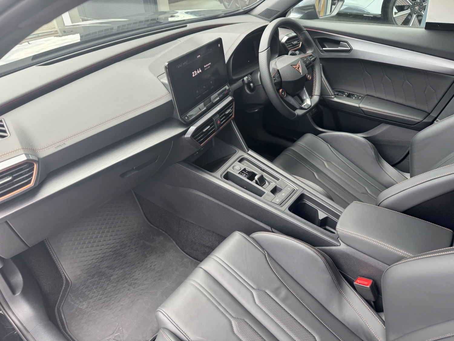 Used Cupra Formentor 2024 for sale - 76523471: Photo 2