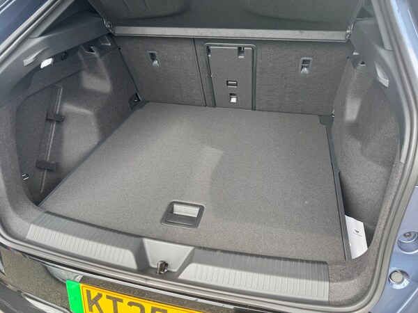 Used Cupra Tavascan 2025 for sale - 75495597: Photo 44