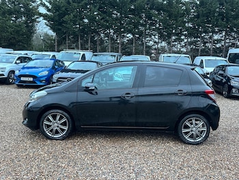 Used Toyota Yaris 2013 for sale - 77331141: Photo