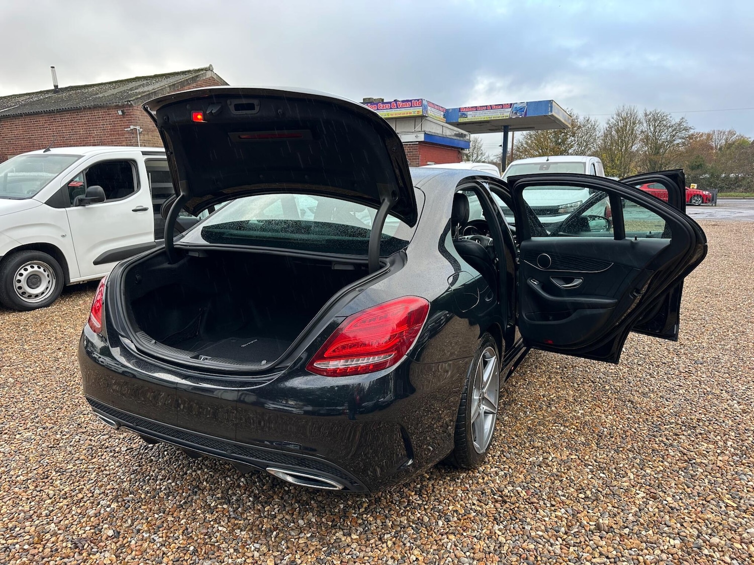 Used Mercedes-Benz C Class 2018 for sale - 76801081: Photo 21