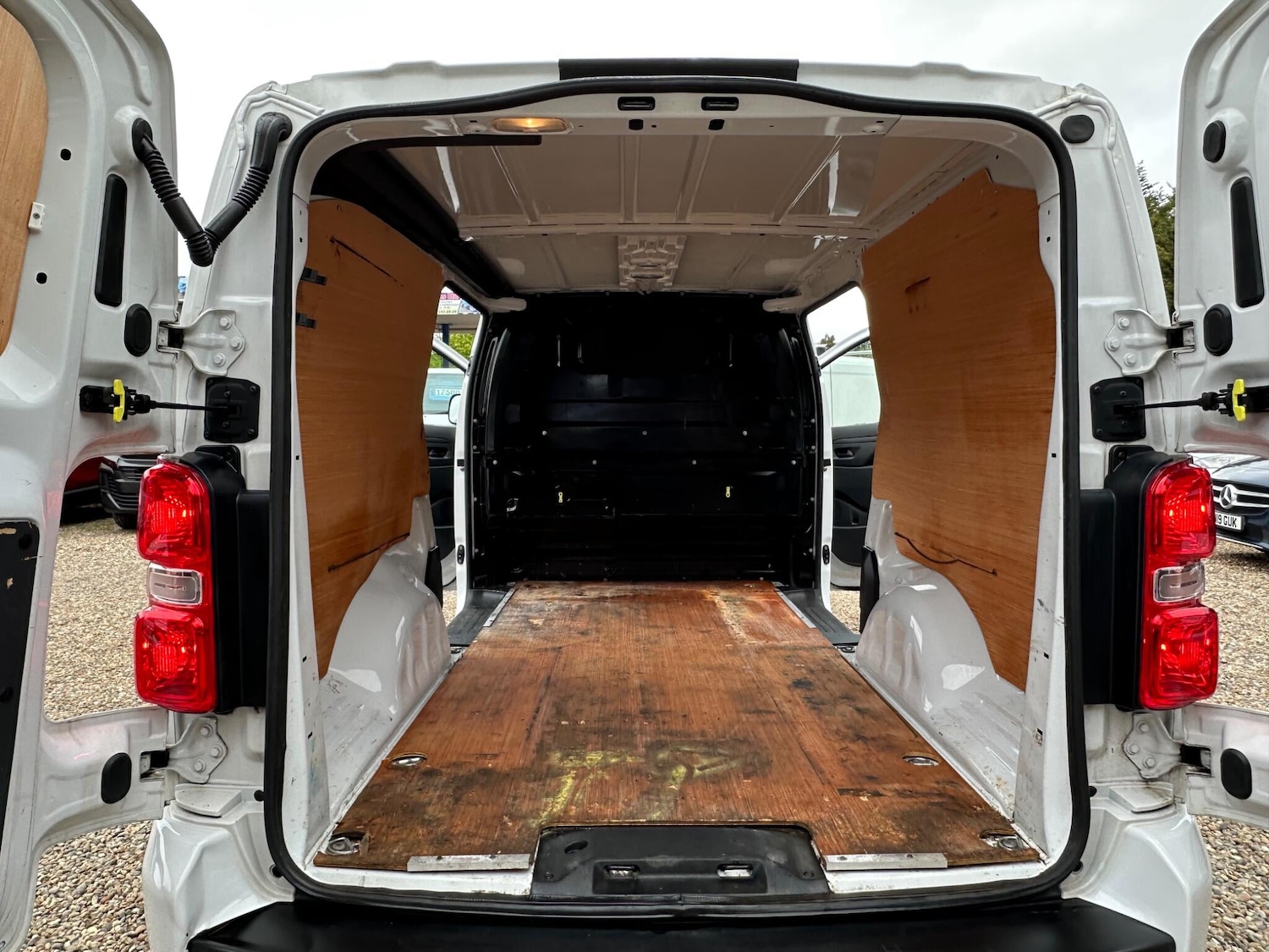 Used Vauxhall Vivaro 2023 for sale - 78185273: Photo 16