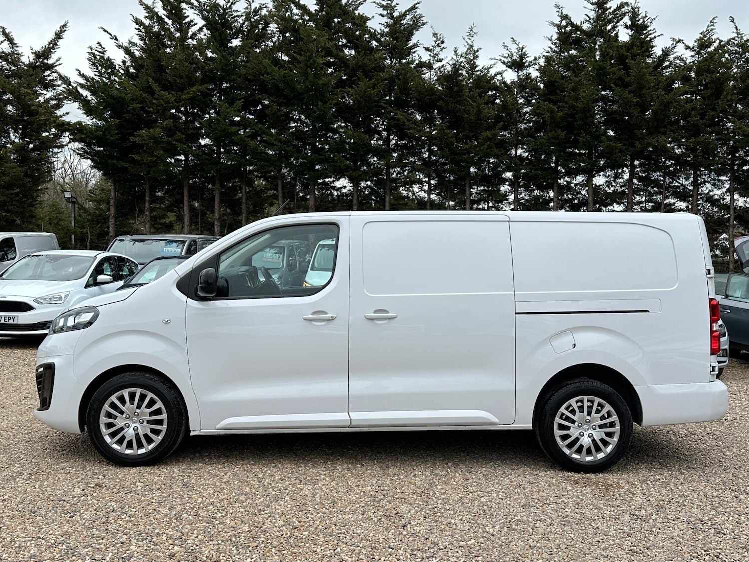Used Vauxhall Vivaro 2023 for sale - 78185273: Photo 2