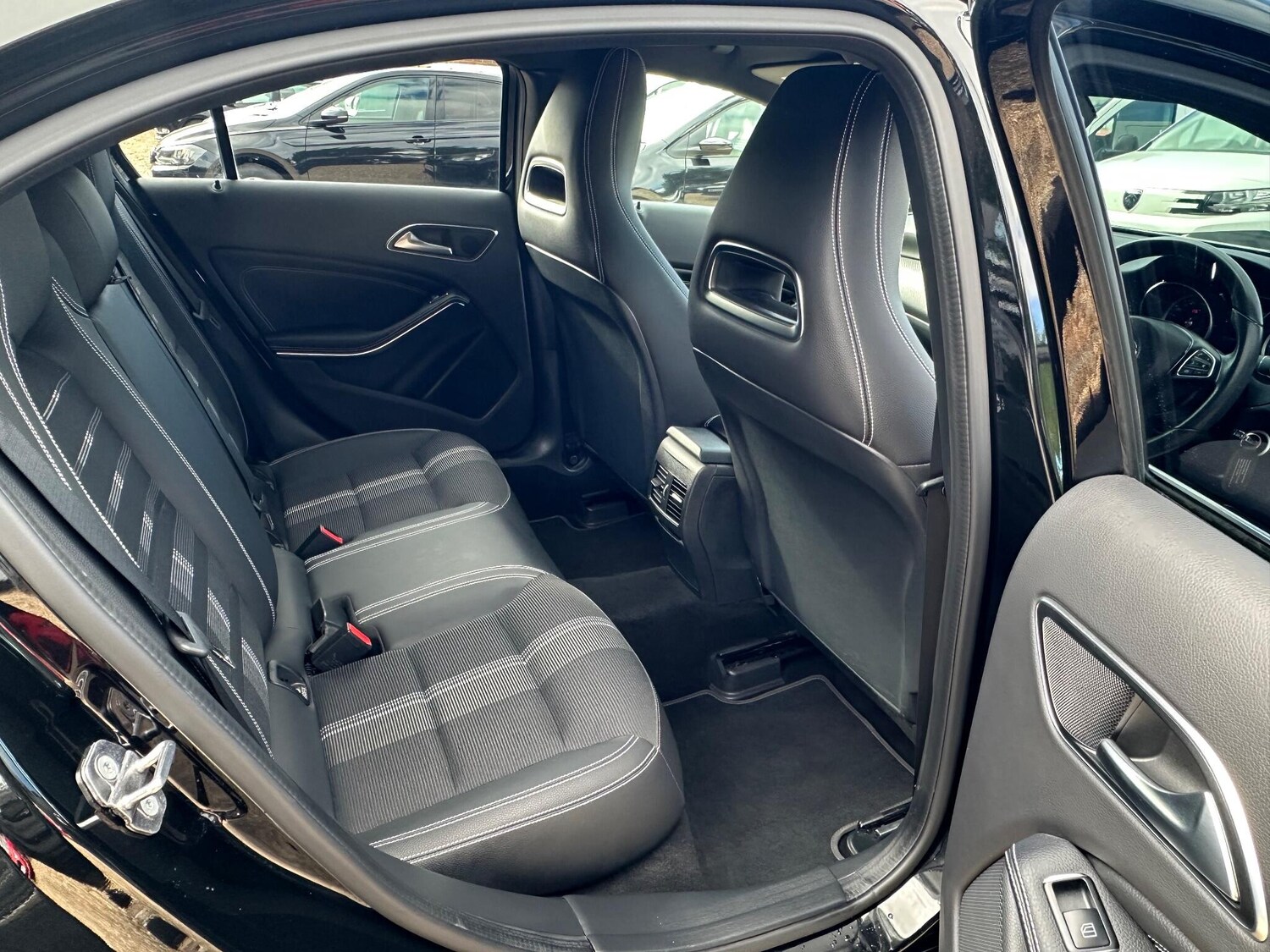 Used Mercedes-Benz A-Class 2018 for sale - 76214784: Photo 14