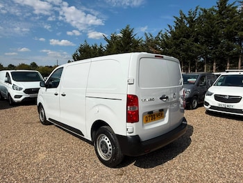 Used Vauxhall Vivaro 2023 for sale - 79317030: Photo