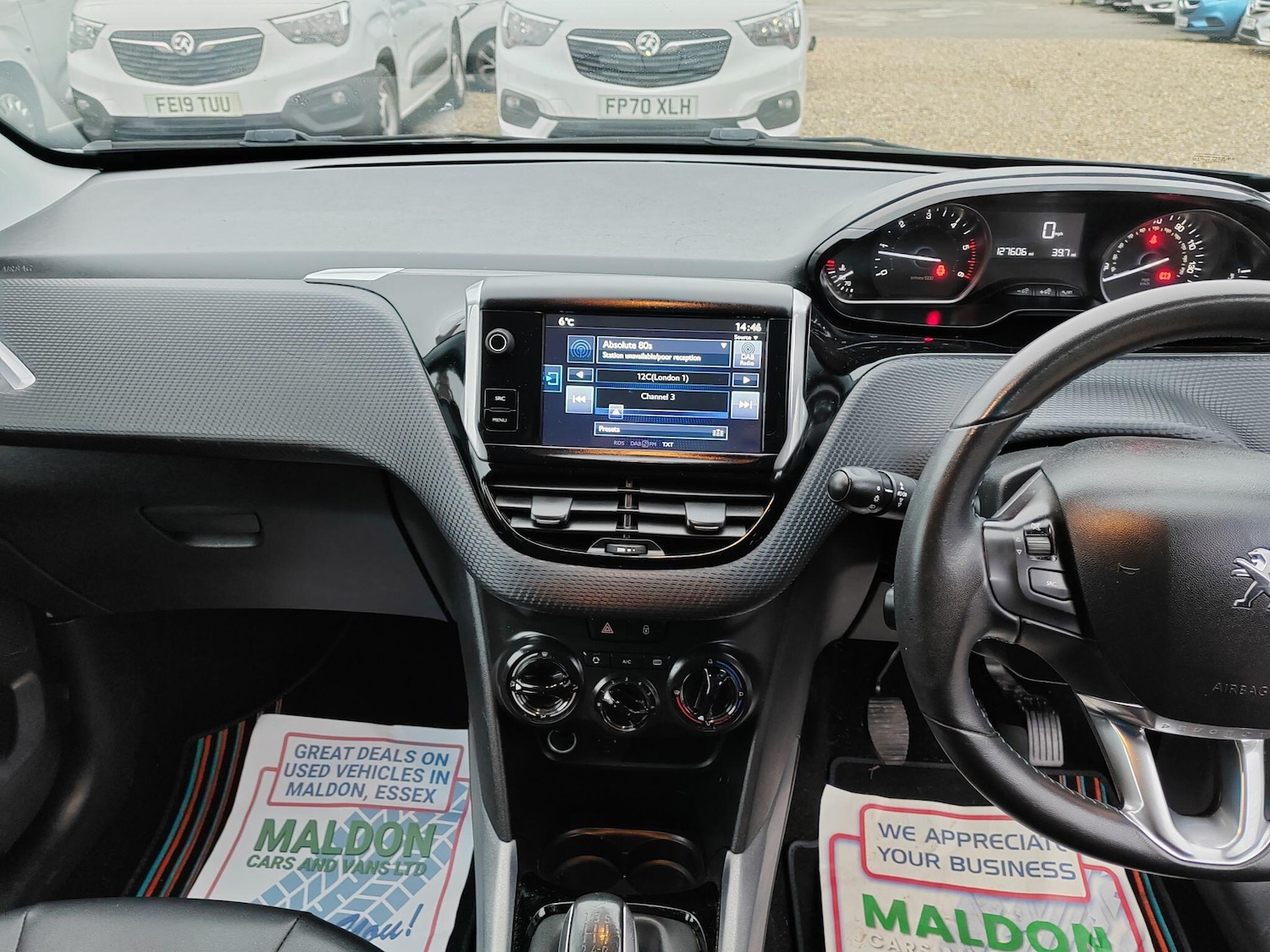 Used Peugeot 2008 2015 for sale - 77066635: Photo 11