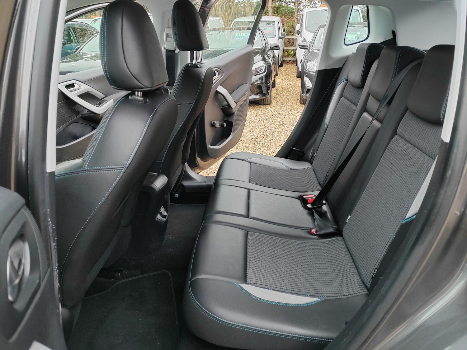 Used Peugeot 2008 2015 for sale - 77066635: Photo 14