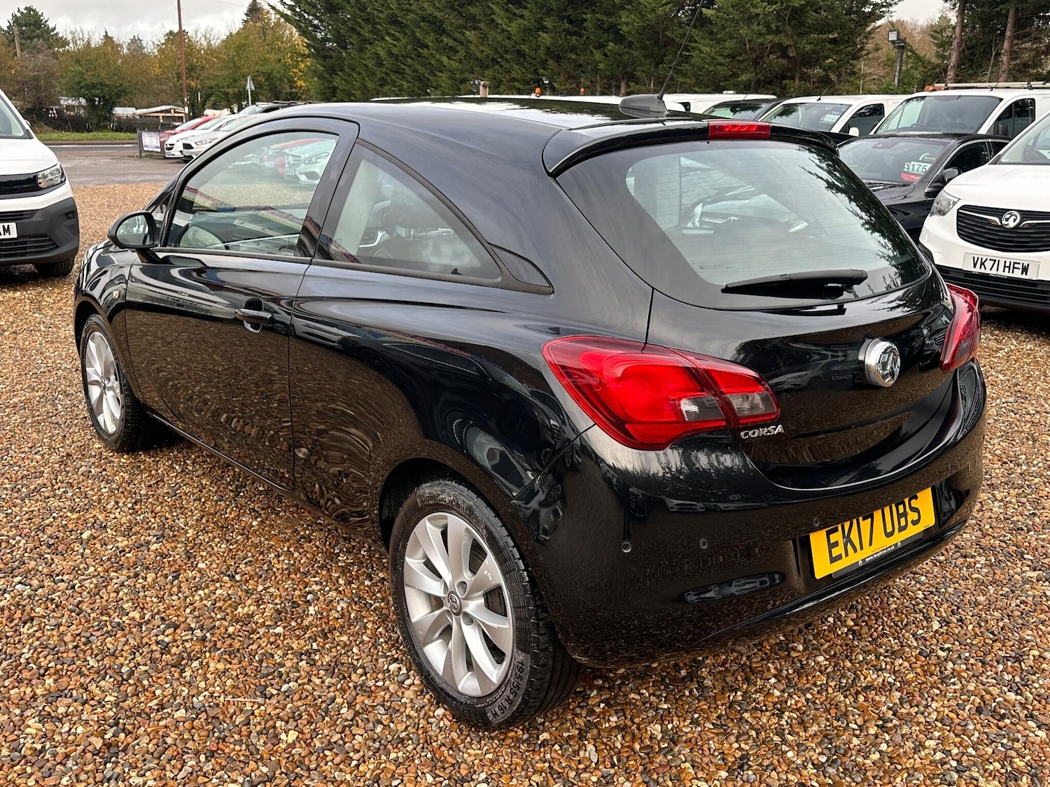 Used Vauxhall Corsa 2017 for sale - 76801579: Photo 3