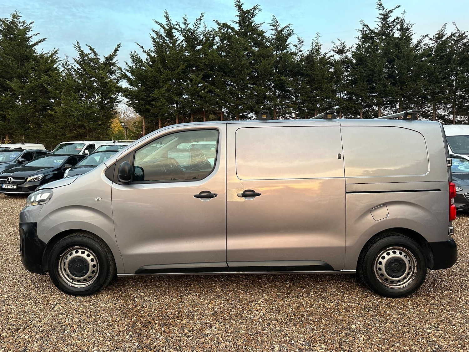 Used Citroen Dispatch 2019 for sale - 76485398: Photo 2
