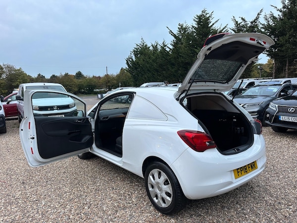 Used Vauxhall Corsa Van 2018 for sale - 76306992: Photo 19