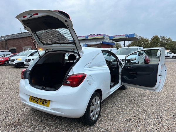 Used Vauxhall Corsa Van 2018 for sale - 76306992: Photo 21