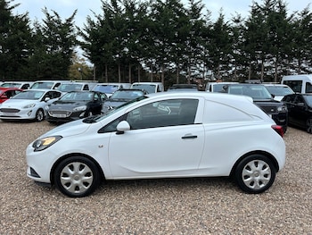 Used Vauxhall Corsa Van 2018 for sale - 76306992: Photo 2