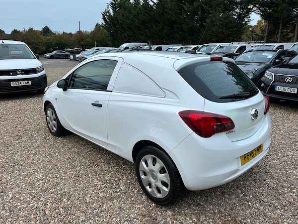 Used Vauxhall Corsa Van 2018 for sale - 76306992: Photo 3