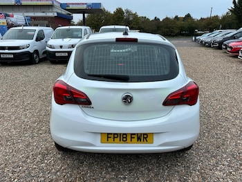 Used Vauxhall Corsa Van 2018 for sale - 76306992: Photo 4
