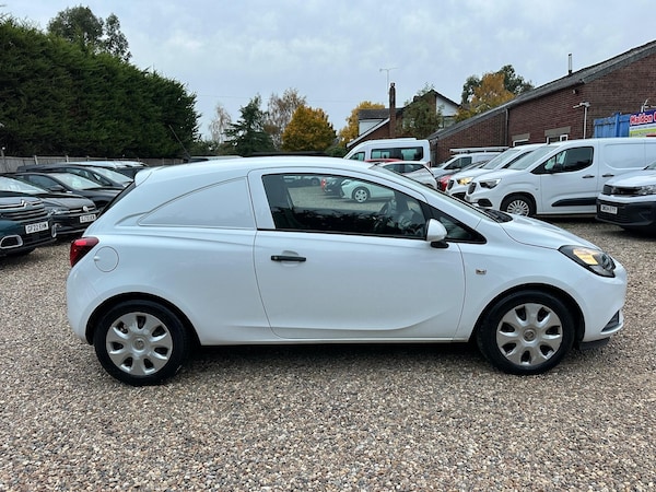 Used Vauxhall Corsa Van 2018 for sale - 76306992: Photo 6