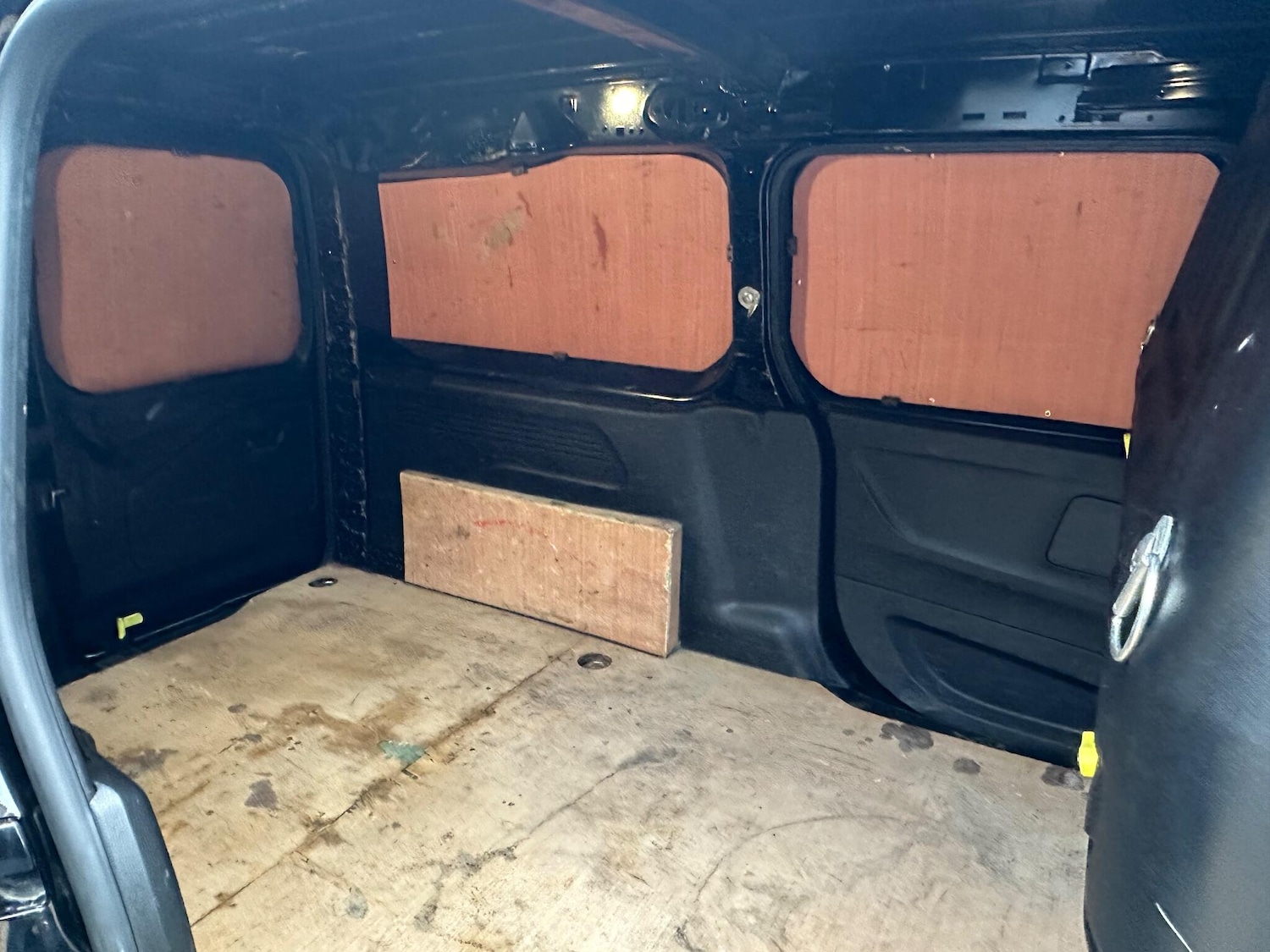 Used Peugeot Partner 2023 for sale - 76457304: Photo 13