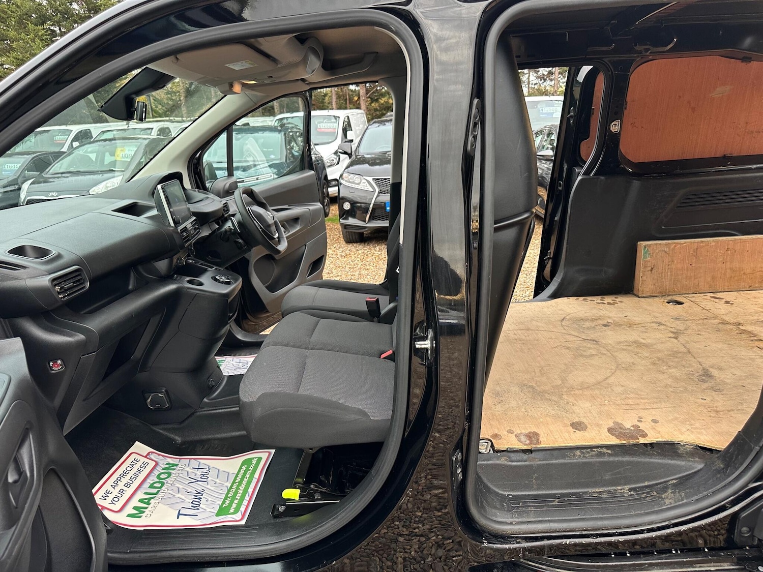 Used Peugeot Partner 2023 for sale - 76457304: Photo 16