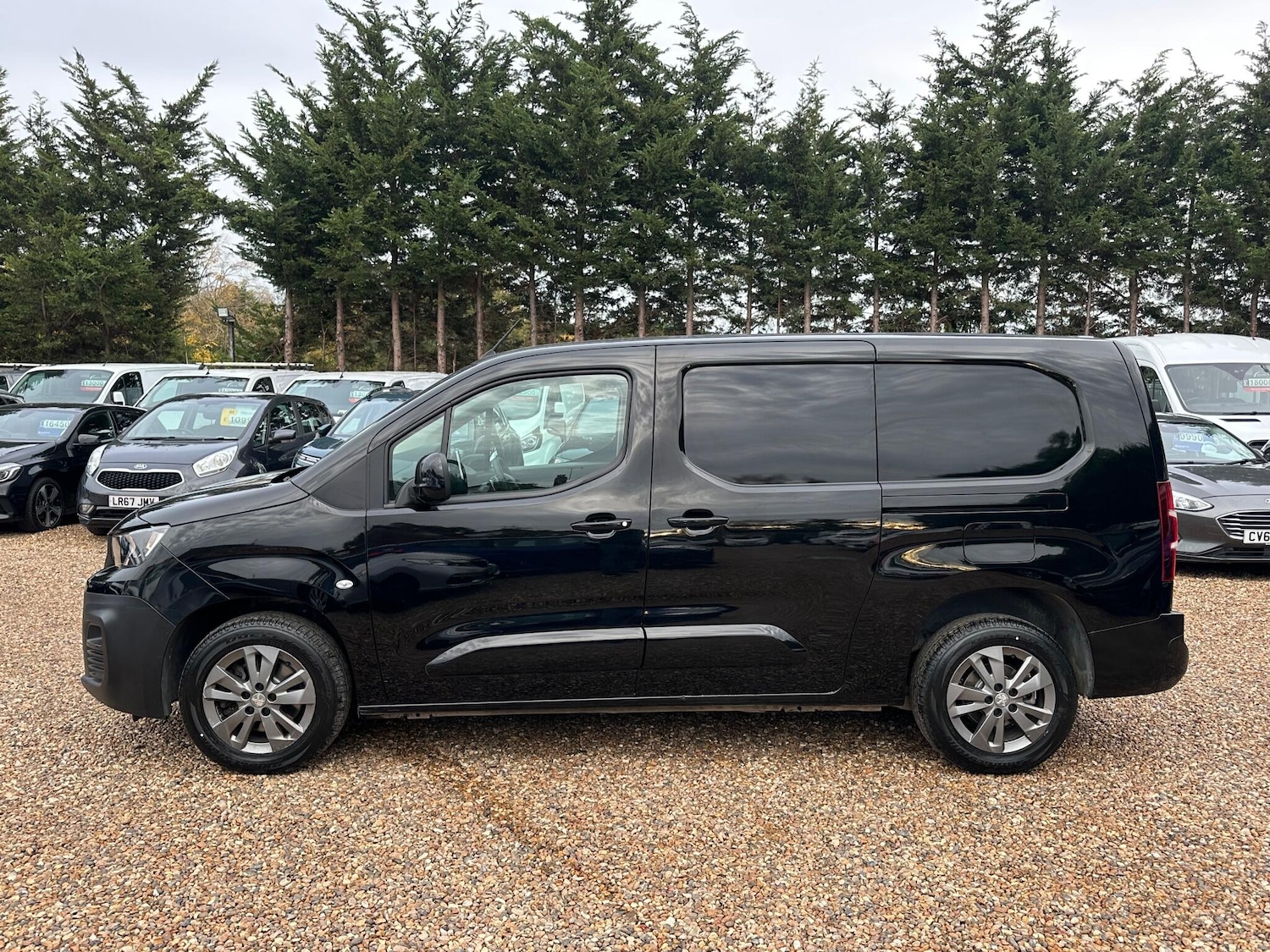 Used Peugeot Partner 2023 for sale - 76457304: Photo 2