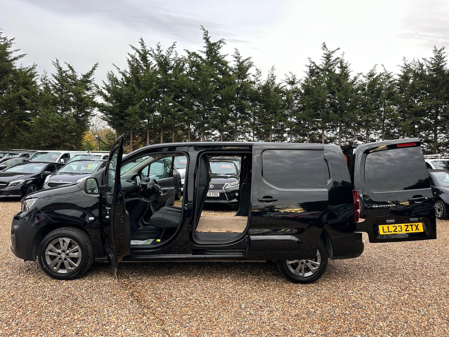 Used Peugeot Partner 2023 for sale - 76457304: Photo 22