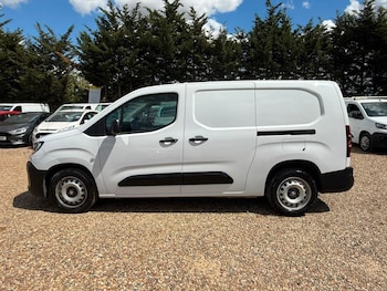 Used Vauxhall Combo 2024 for sale - 79303749: Photo