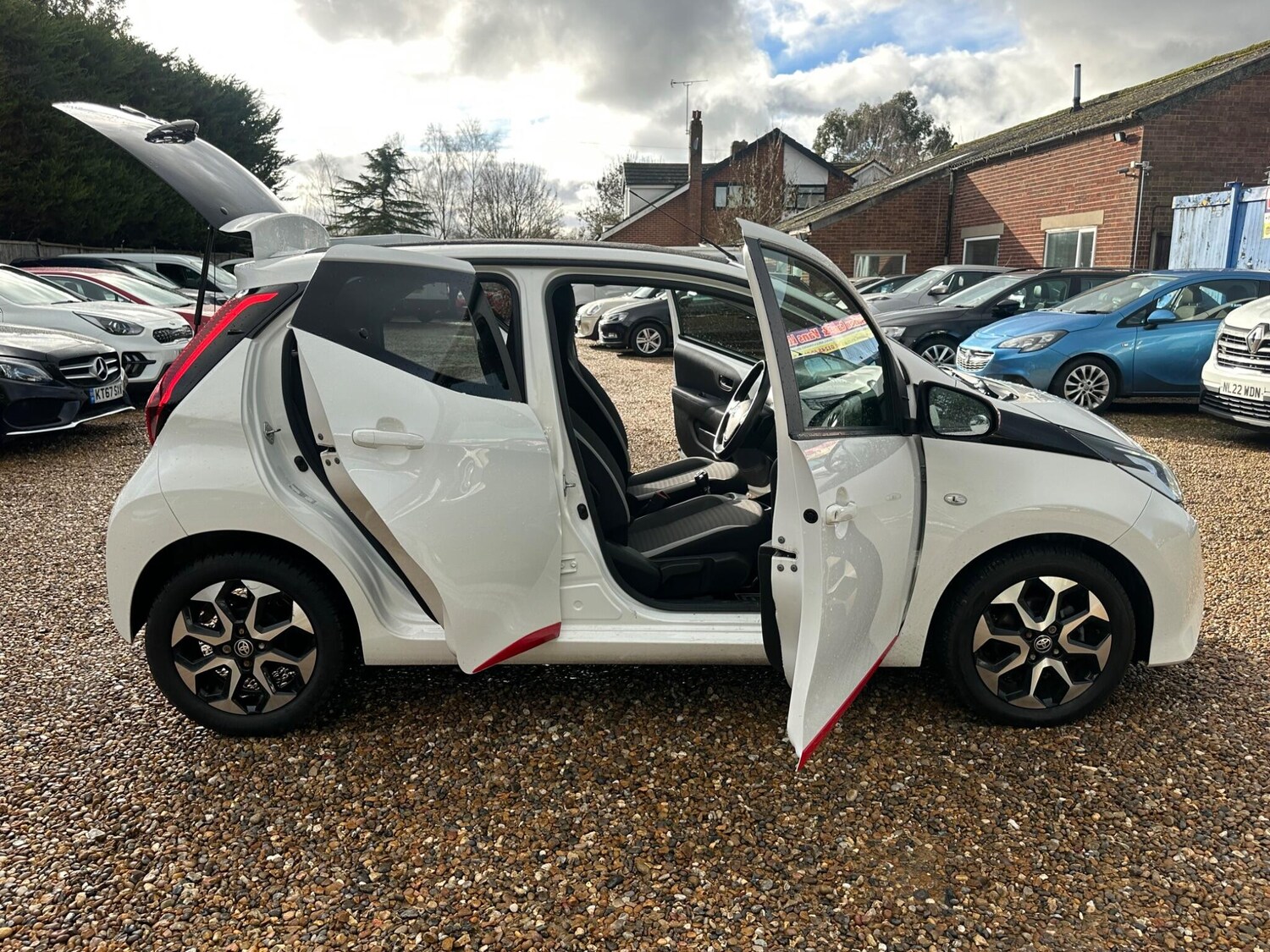 Used Toyota AYGO 2020 for sale - 77523925: Photo 24