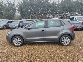 Used Volkswagen Polo 2010 for sale - 77279155: Photo