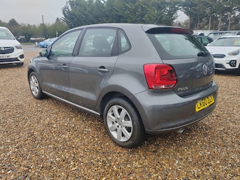 Used Volkswagen Polo 2010 for sale - 77279155: Photo