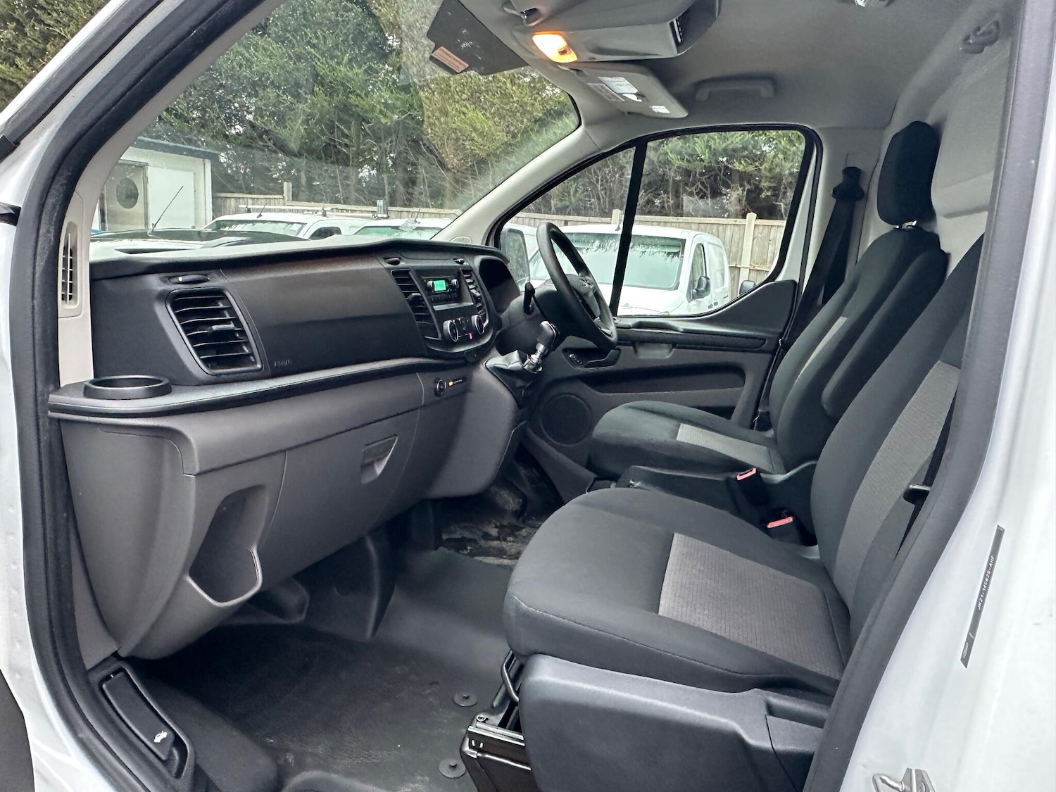 Used Ford Transit Custom 2018 for sale - 76952616: Photo 8