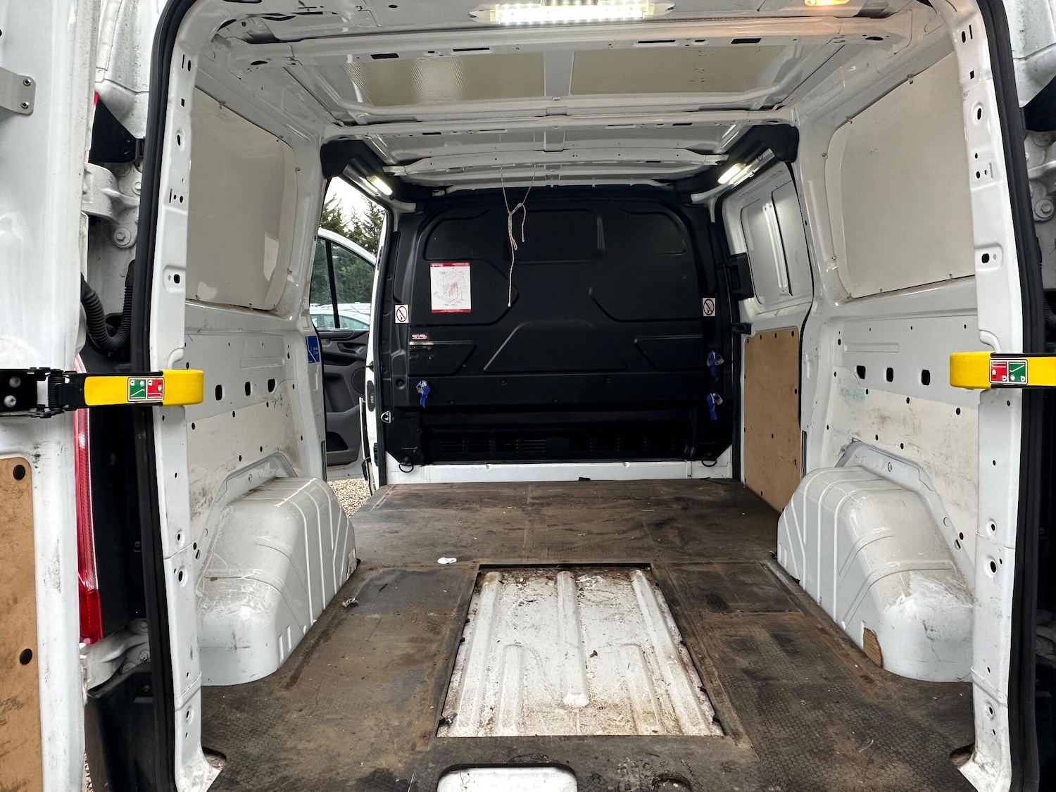 Used Ford Transit Custom 2018 for sale - 76952616: Photo 9