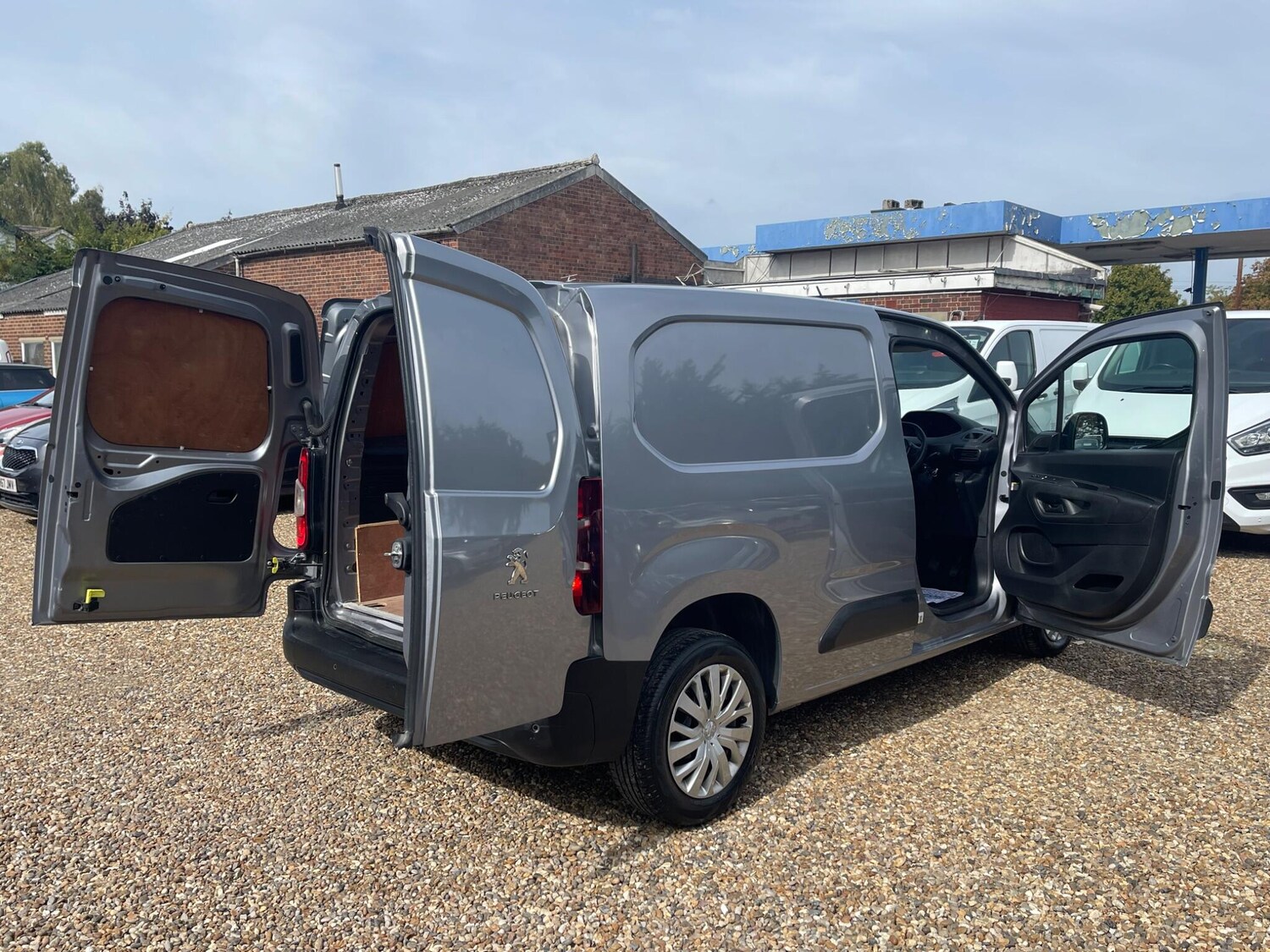 Used Peugeot Partner 2020 for sale - 76021222: Photo 26